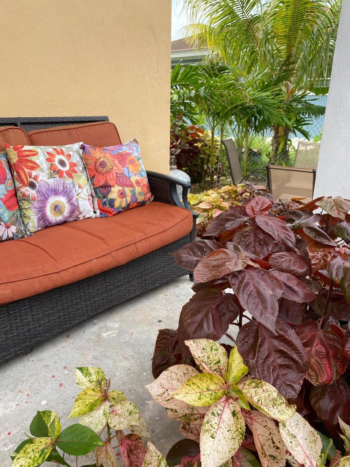 Island Vibes Point Of View- Near & Airport * Nassau