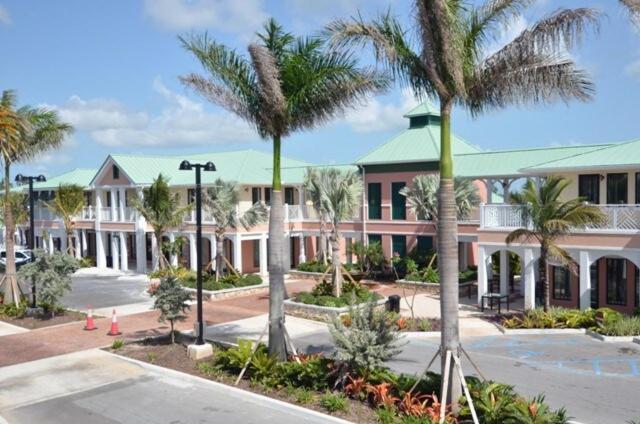 Island Vibes Point Of View- Near & Airport Apartamento Nassau